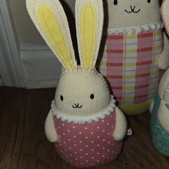 Target Spritz Easter Decor Bunny Rabbits Green Yellow Pink  Mom, Boy, Girl 2015 - Picture 2 of 7